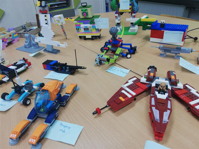 Klocki Lego i robotyka na języku polskim w klasie Vd