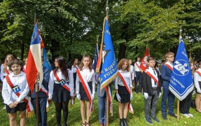 Udział pocztu sztandarowego w uroczystości